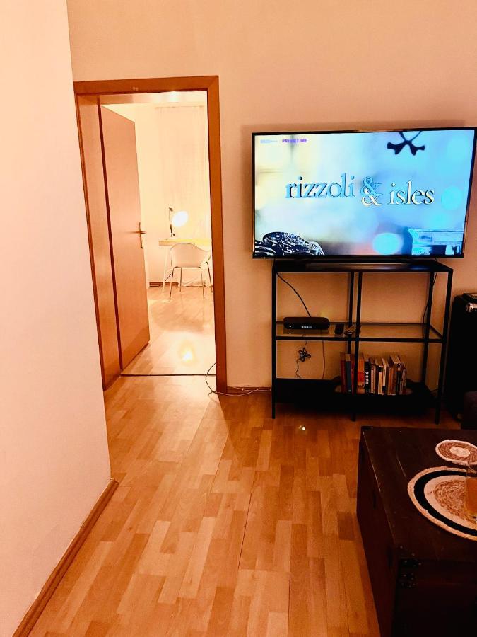 Schone 2Raumwohnung In Perfekter Lage Monchengladbach Luaran gambar